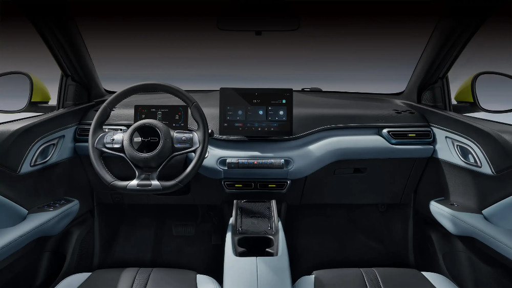 Interior oficial do BYD Dolphin Mini